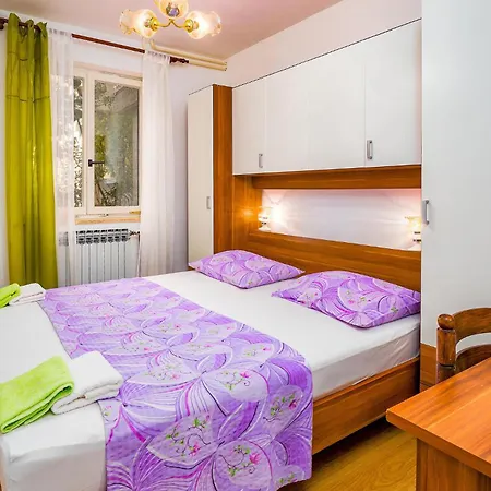 Amazing In With Wifi Apartment Rabac