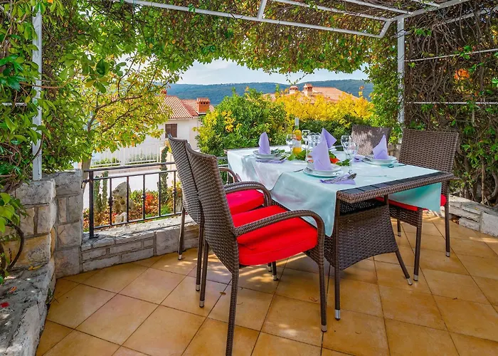 Gorgeous In With Wifi Apartment Rabac