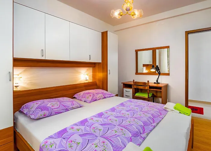 Gorgeous In With Wifi Apartment